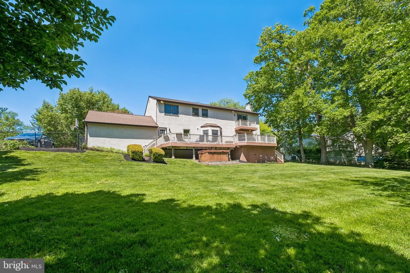 6 Locust Way photo 9