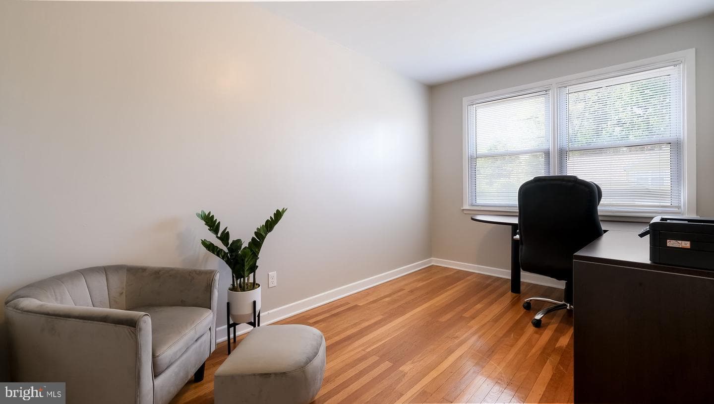 505 Wellington Road photo 17