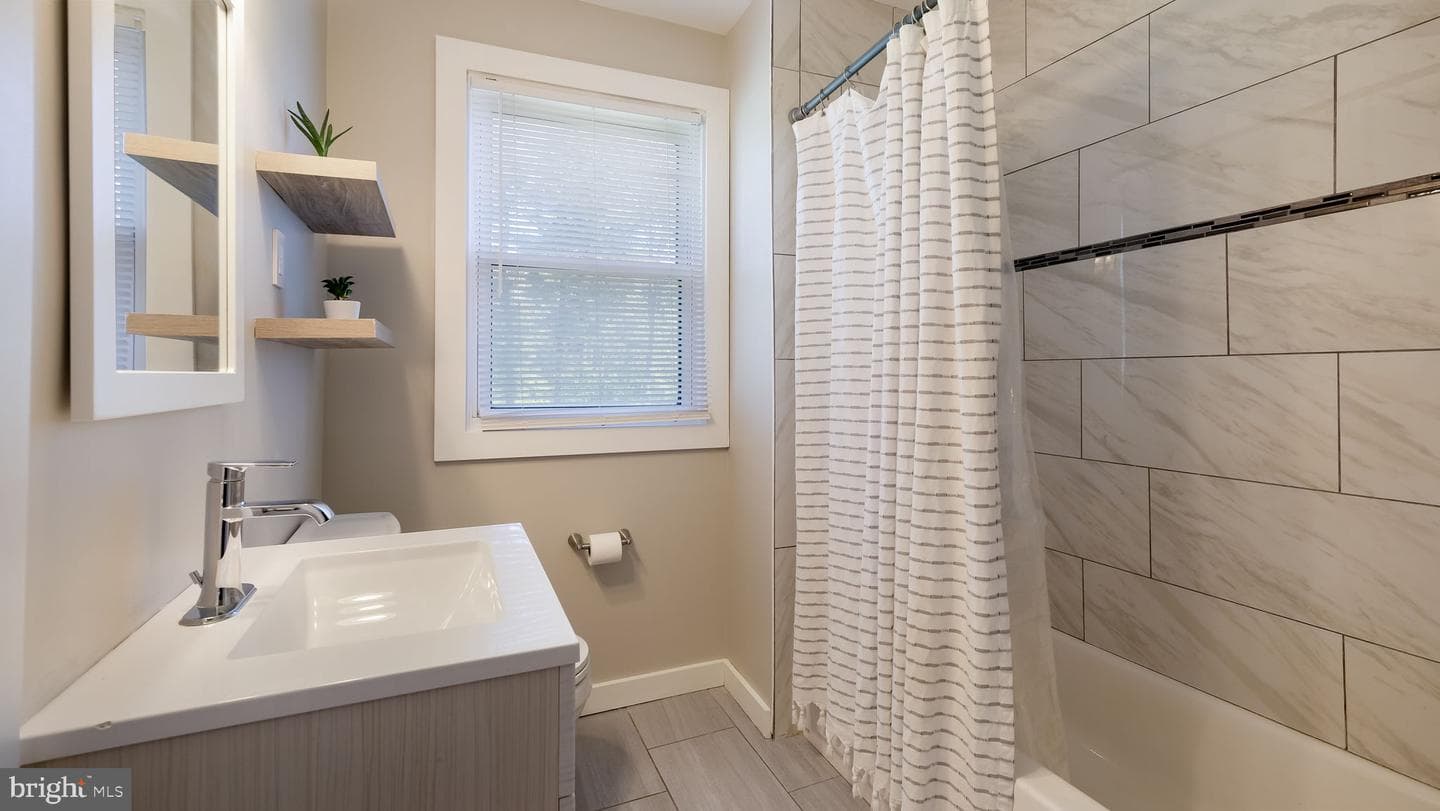 505 Wellington Road photo 18