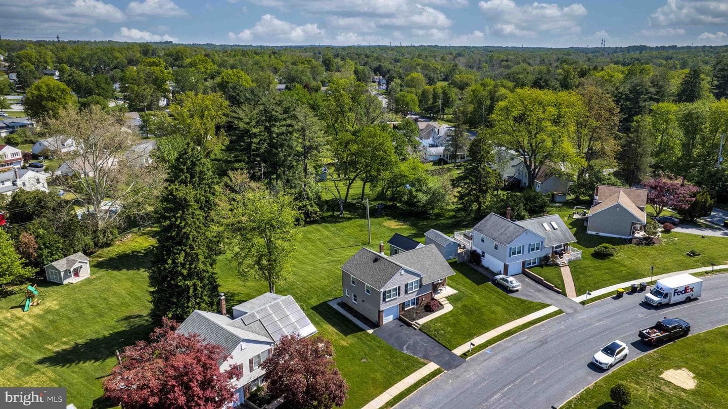 505 Wellington Road photo 40