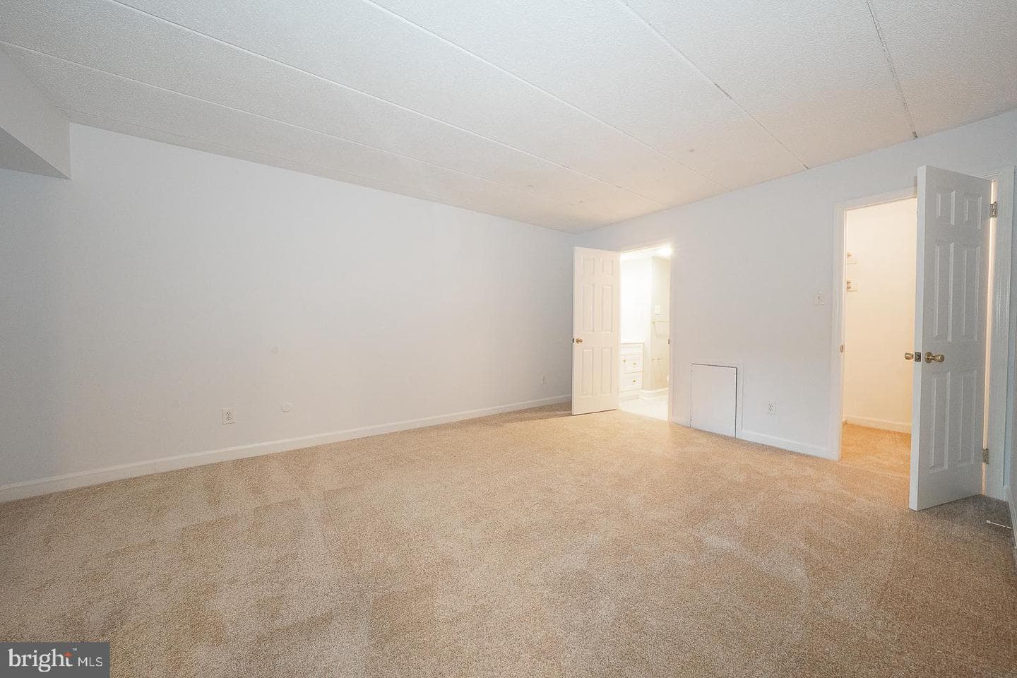 1219 W Wynnewood Road #208 photo 33