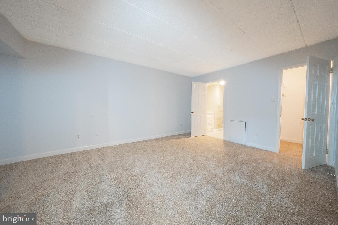 1219 W Wynnewood Road #208 photo 35