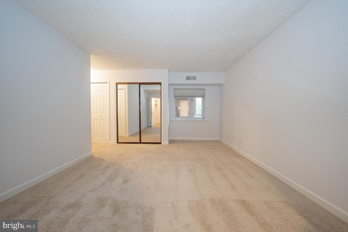1219 W Wynnewood Road #208 photo 36
