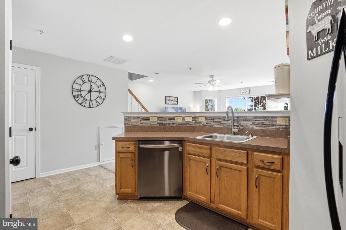 2026 Berkeley Drive photo 12