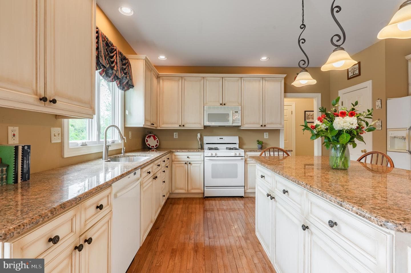 694 Misty Hollow photo 7