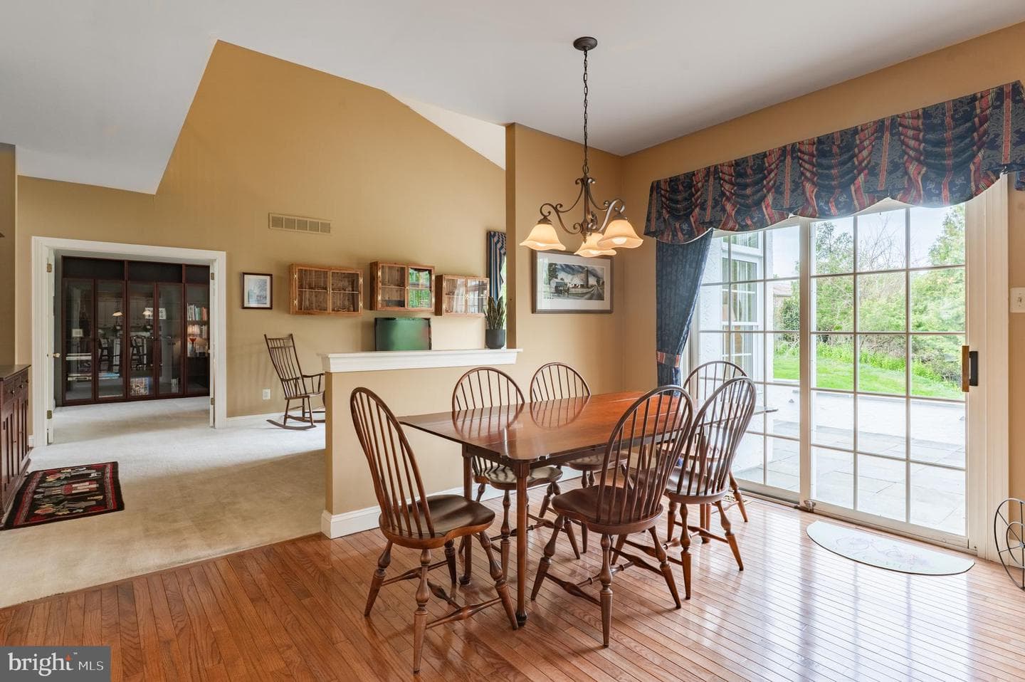 694 Misty Hollow photo 9