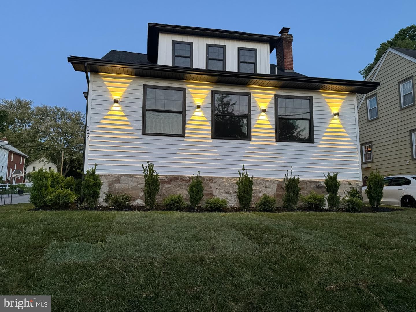 222 Runnymede Avenue photo 3