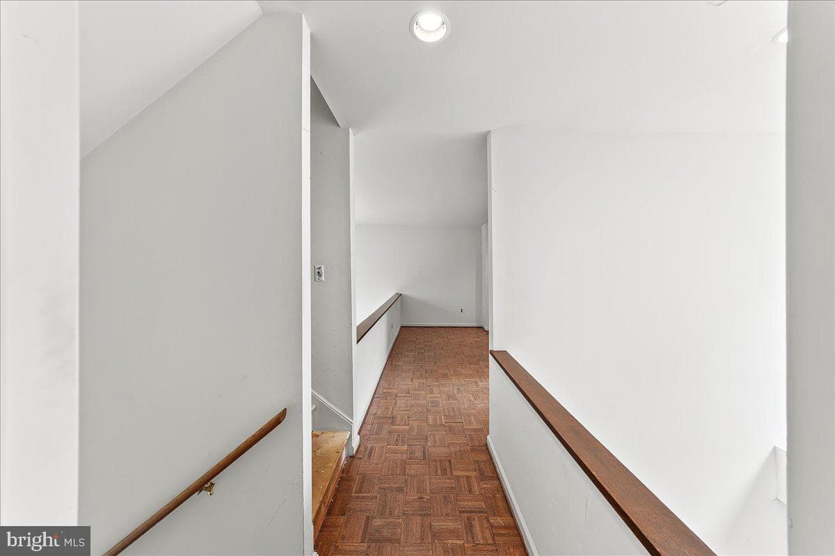 100 Llanalew Road #3c photo 17