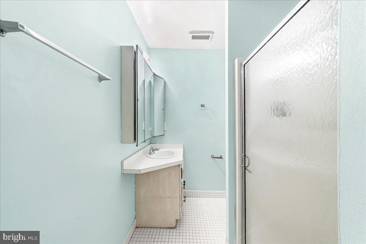 100 Llanalew Road #3c photo 26