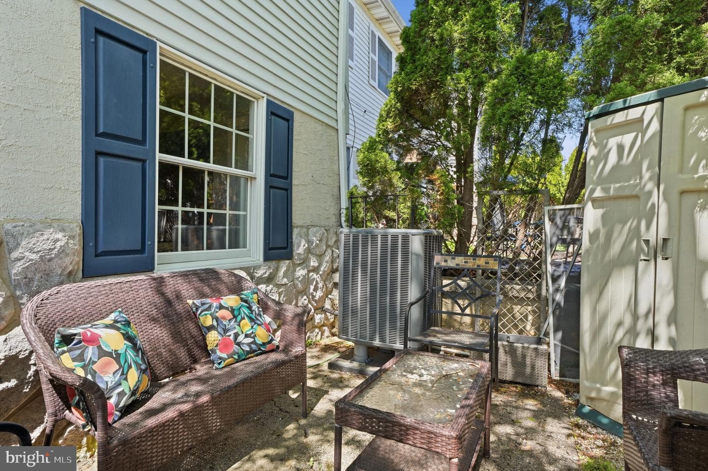 1713 Whitpain Hills photo 22