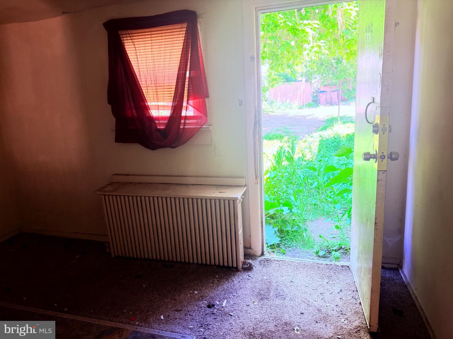 325 E Moore Street photo 18