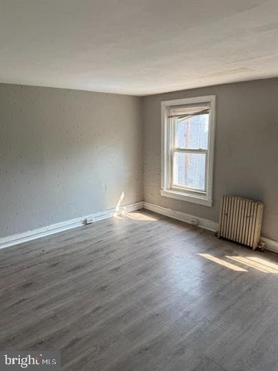325 E Moore Street photo 4