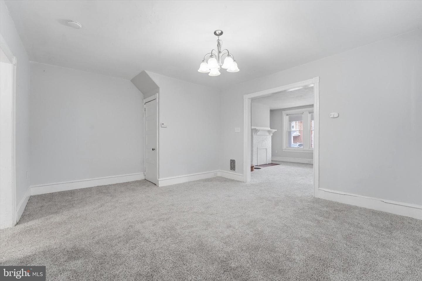 221 Ardmore Avenue photo 13