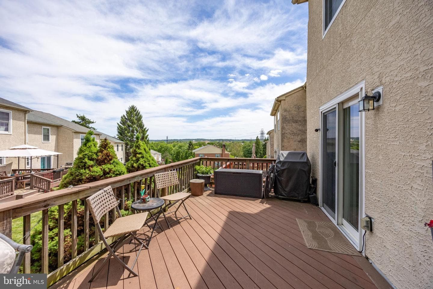 629 Coates Lane photo 41