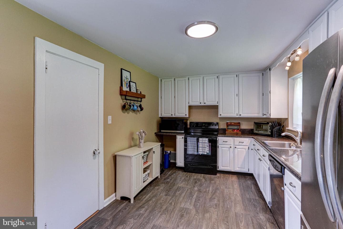 895 Cressman Road photo 10
