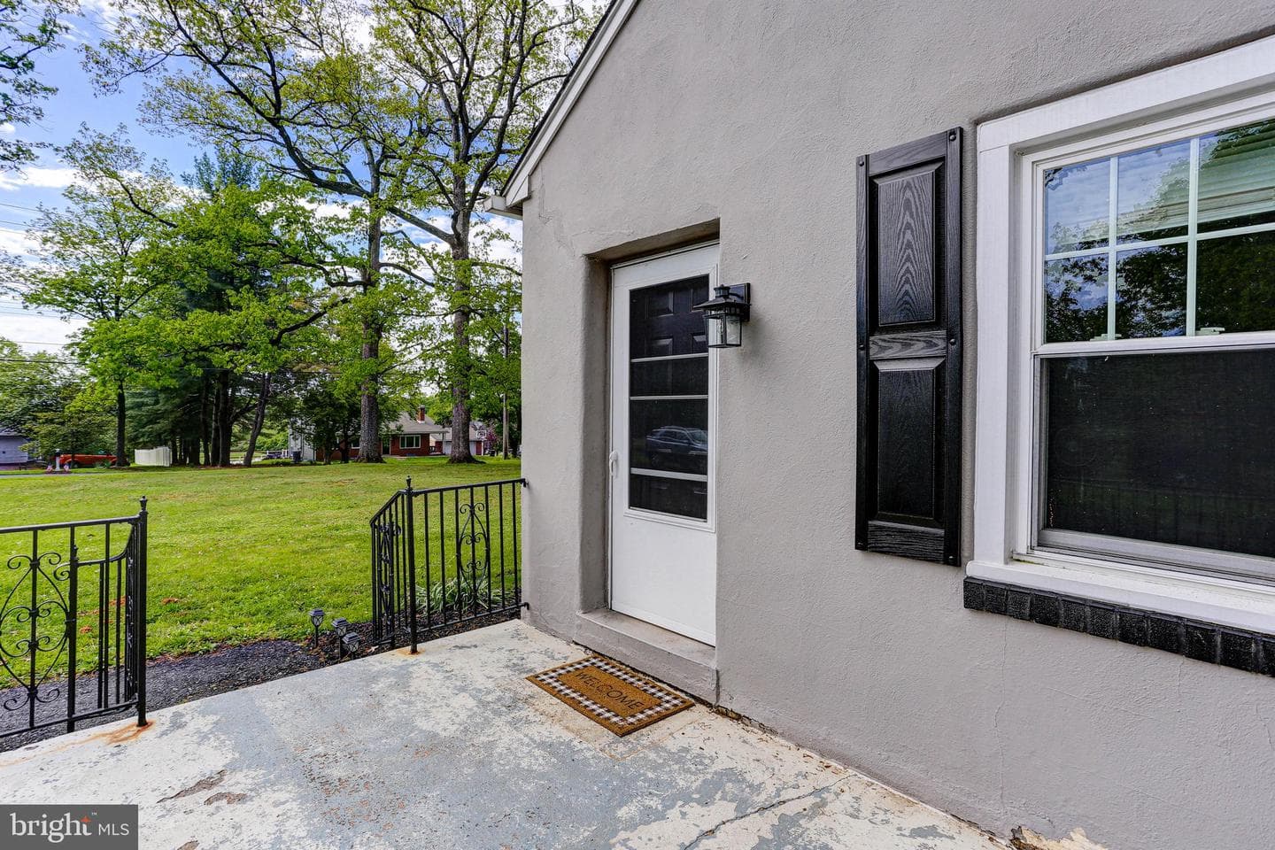 895 Cressman Road photo 40