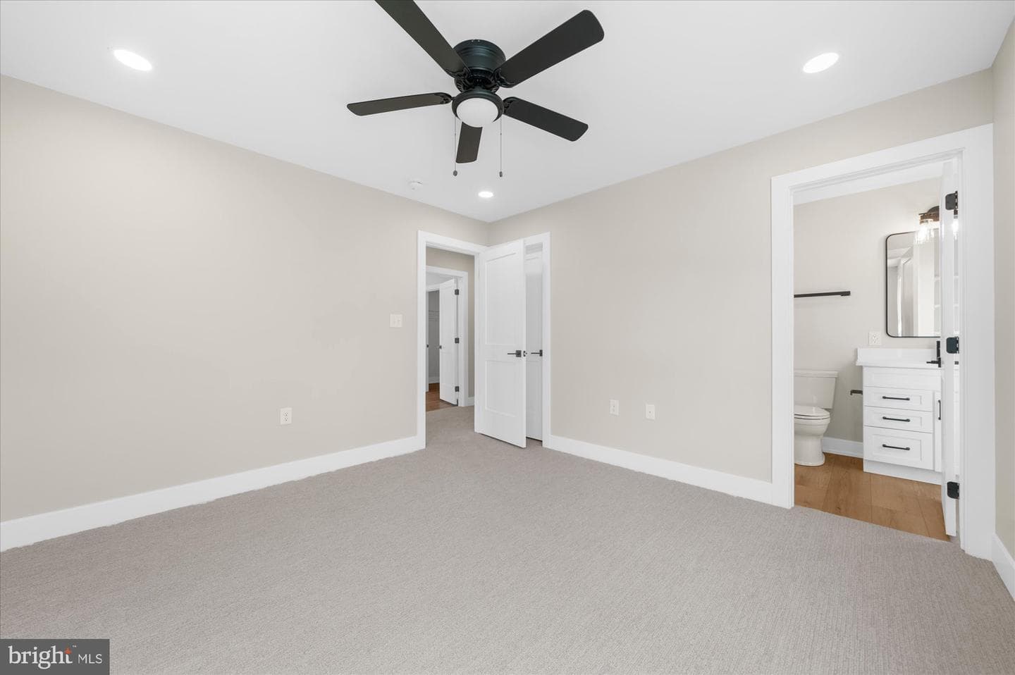 394 Renninger Road photo 30