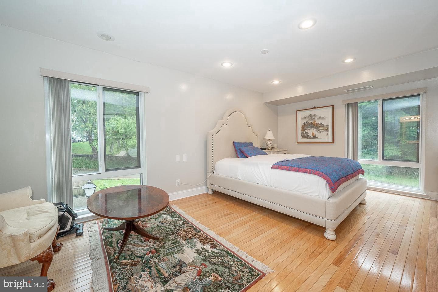 1750 Oakwood Terrace #16-I photo 18