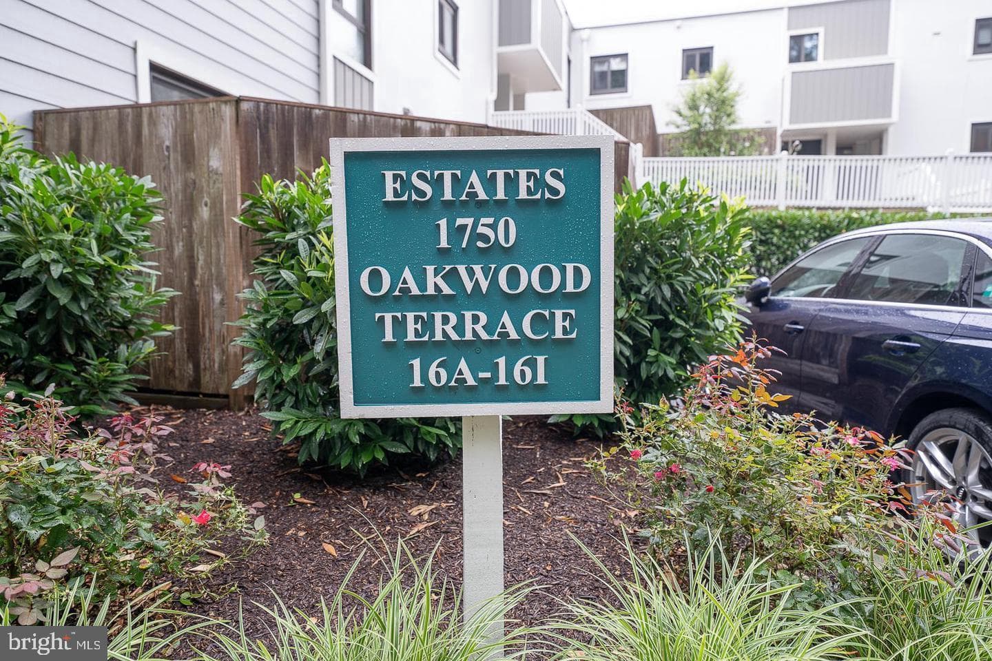 1750 Oakwood Terrace #16-I photo 24