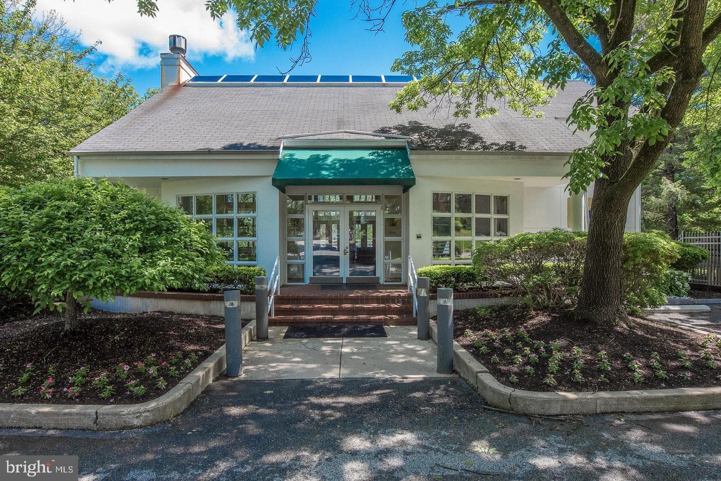 1750 Oakwood Terrace #16-I photo 29