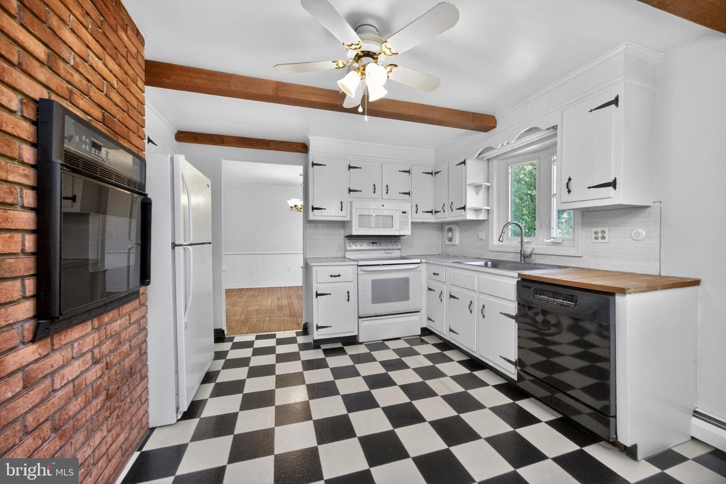 723 Wendy Drive photo 24