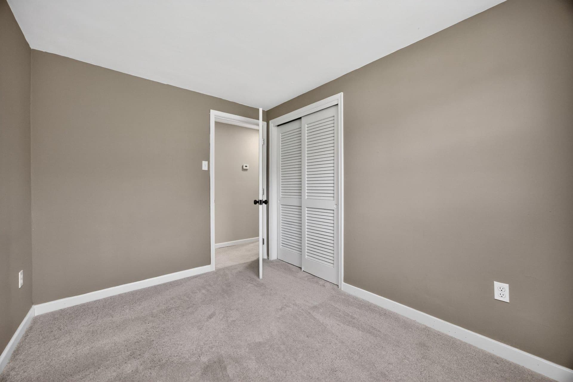 723 Wendy Drive photo 38