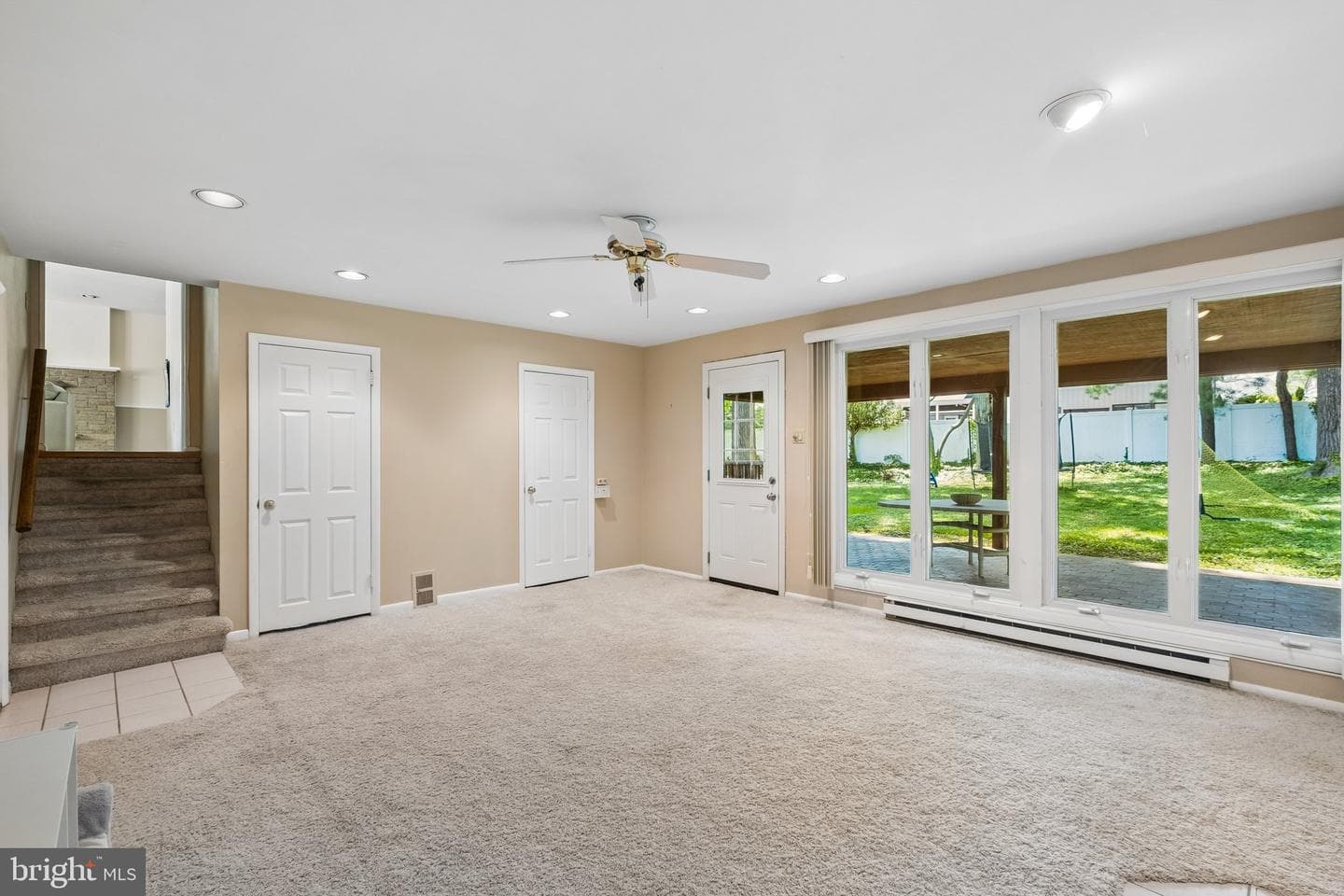 1076 Devon Road photo 15