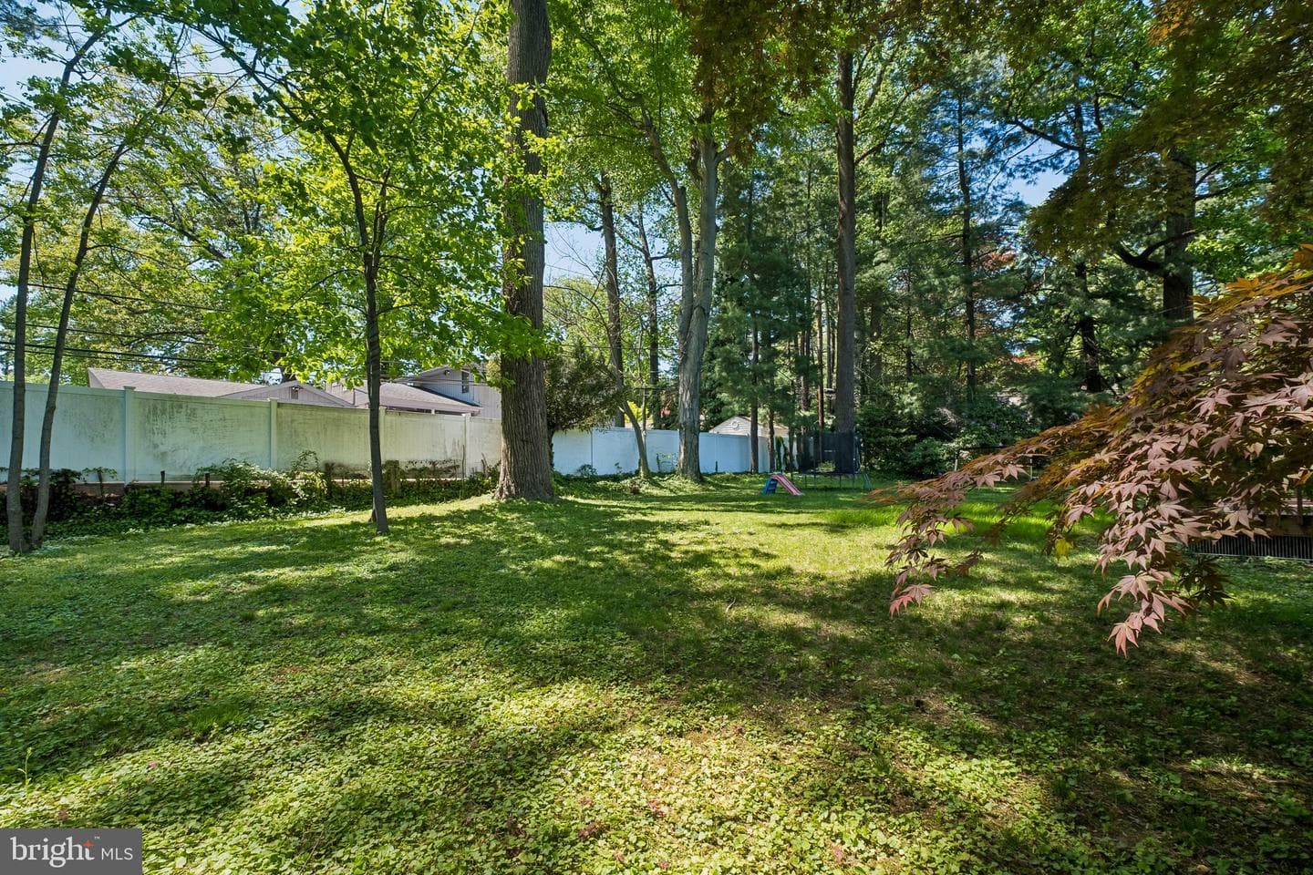 1076 Devon Road photo 51