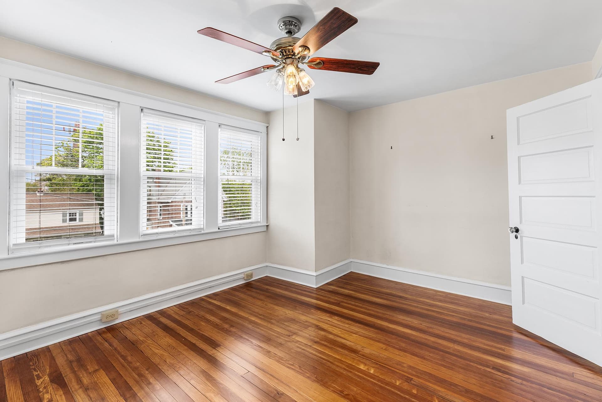 16 North Avenue photo 13