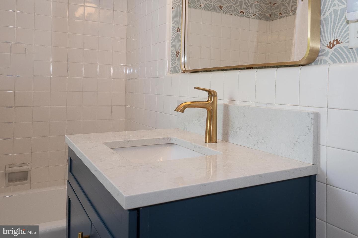 722 Argyle Road photo 40