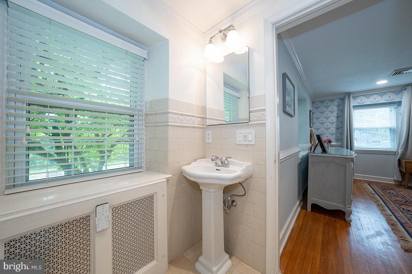 722 Argyle Road photo 49