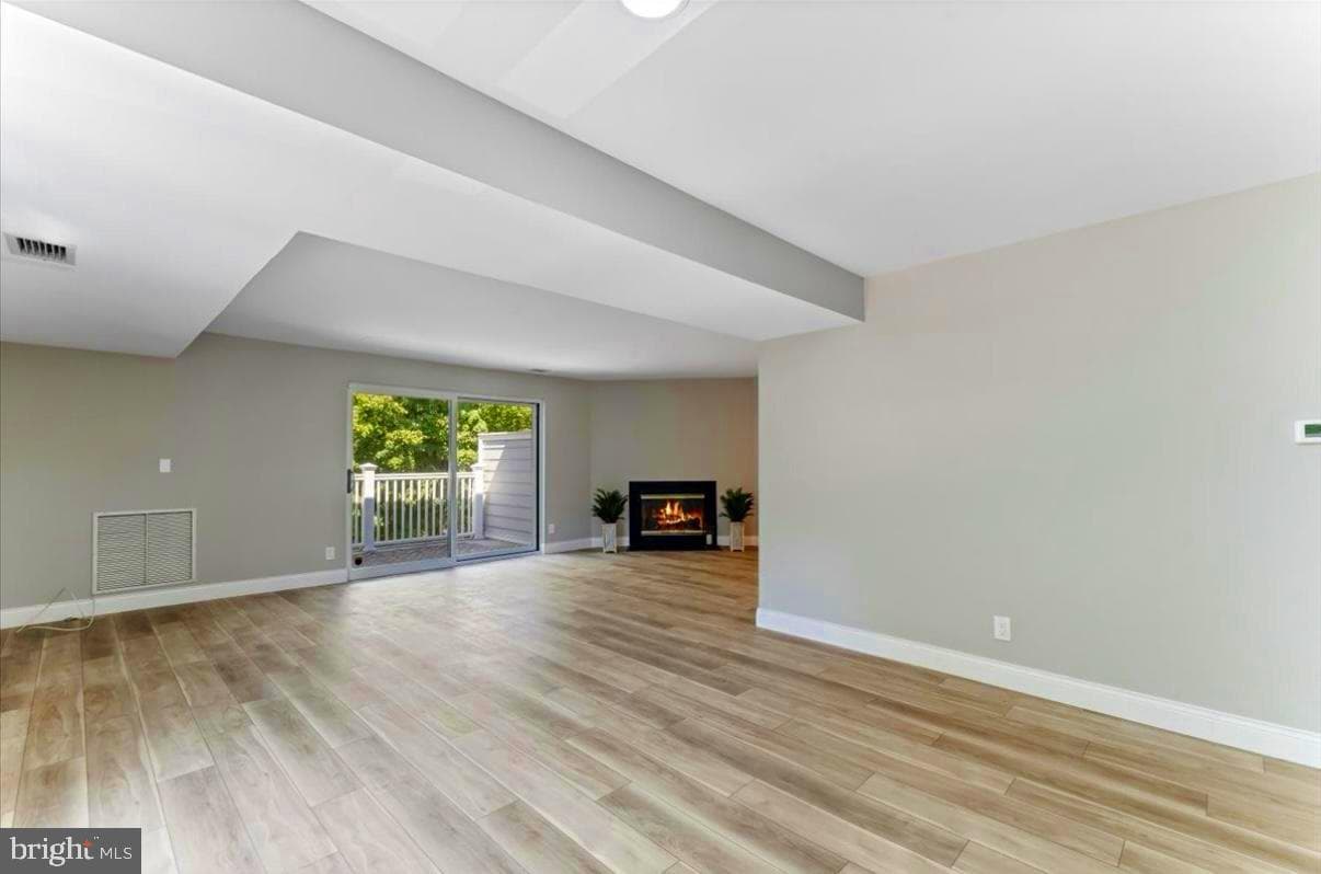 1750 Oakwood Terrace #16c photo 8