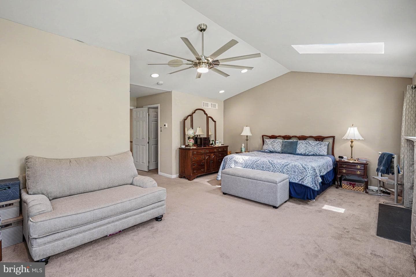 406 Nottingham Lane photo 26