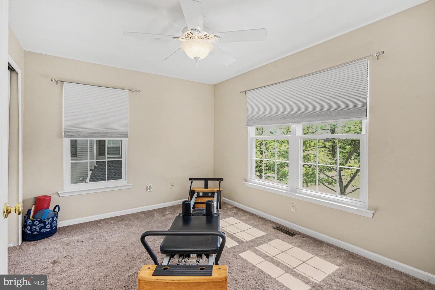 406 Nottingham Lane photo 33