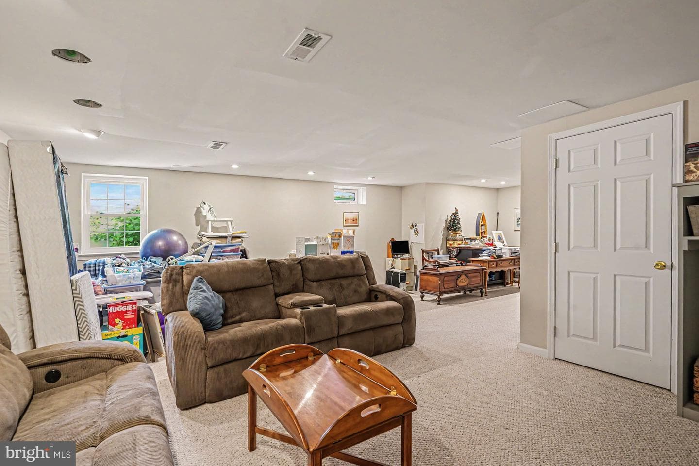 406 Nottingham Lane photo 36