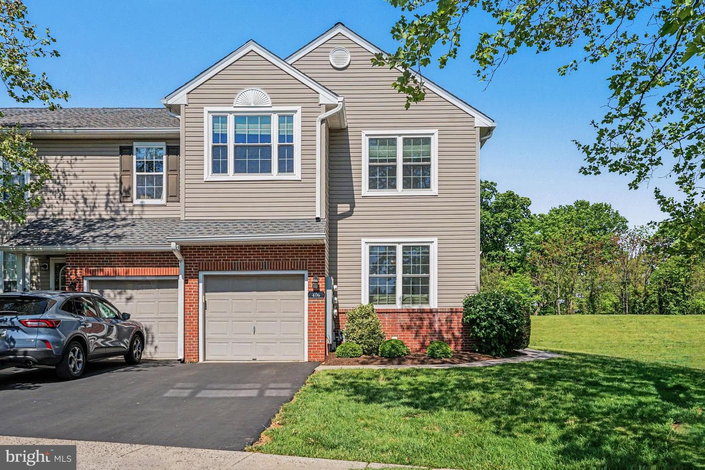 406 Nottingham Lane photo 4