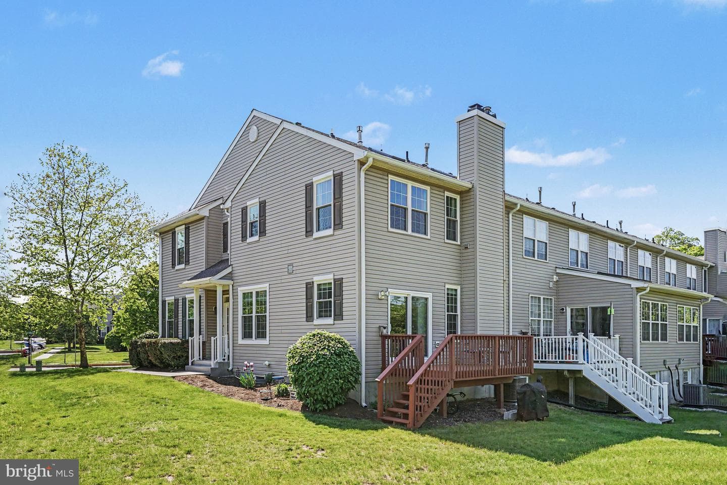 406 Nottingham Lane photo 40