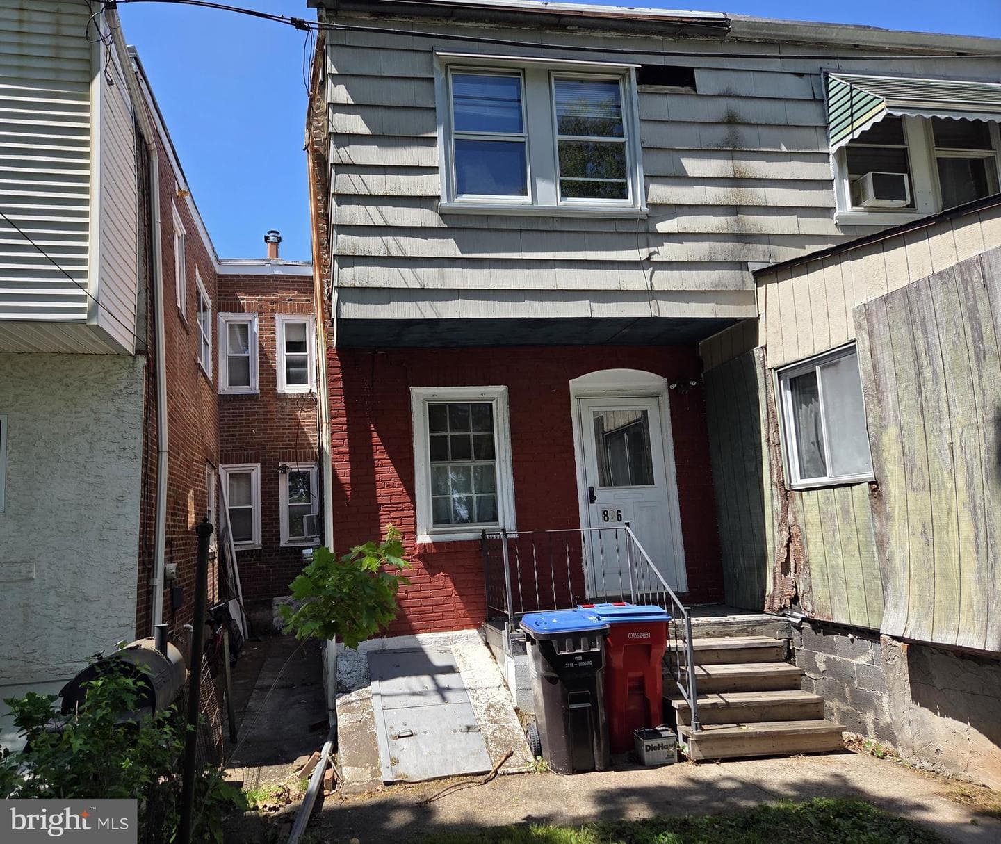 836 Haws Avenue photo 2