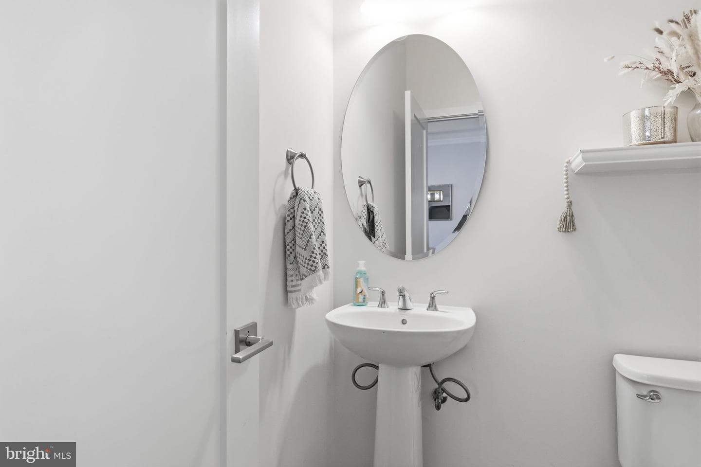 17 Jessop Lane photo 6