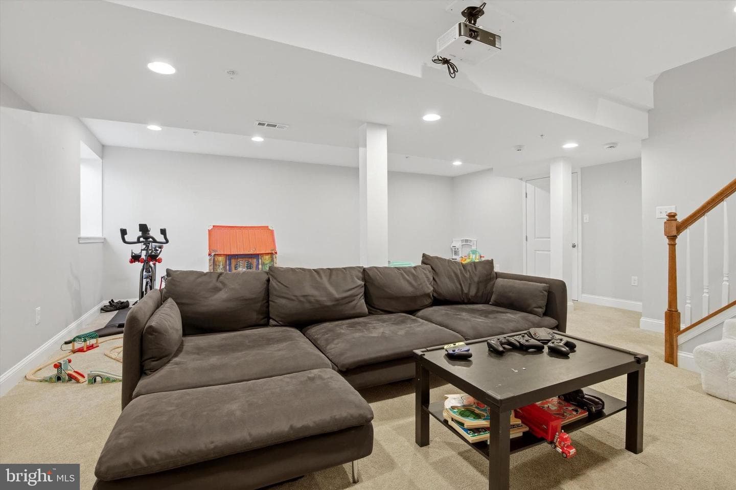 115 Mainland Square Drive photo 22
