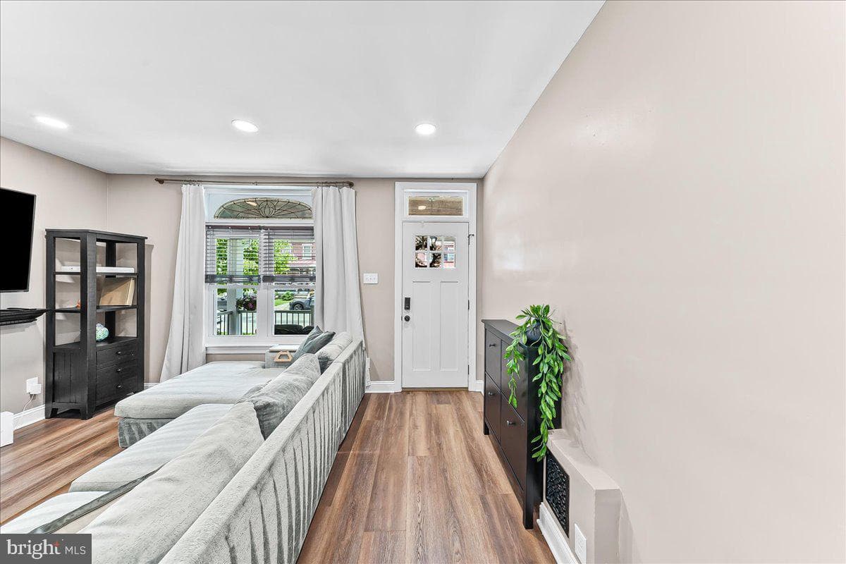 134 Walnut Street photo 6