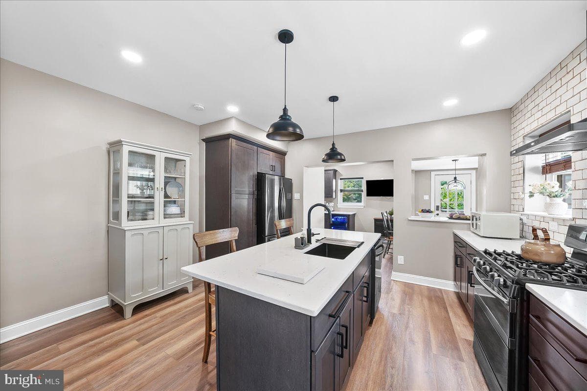 134 Walnut Street photo 8