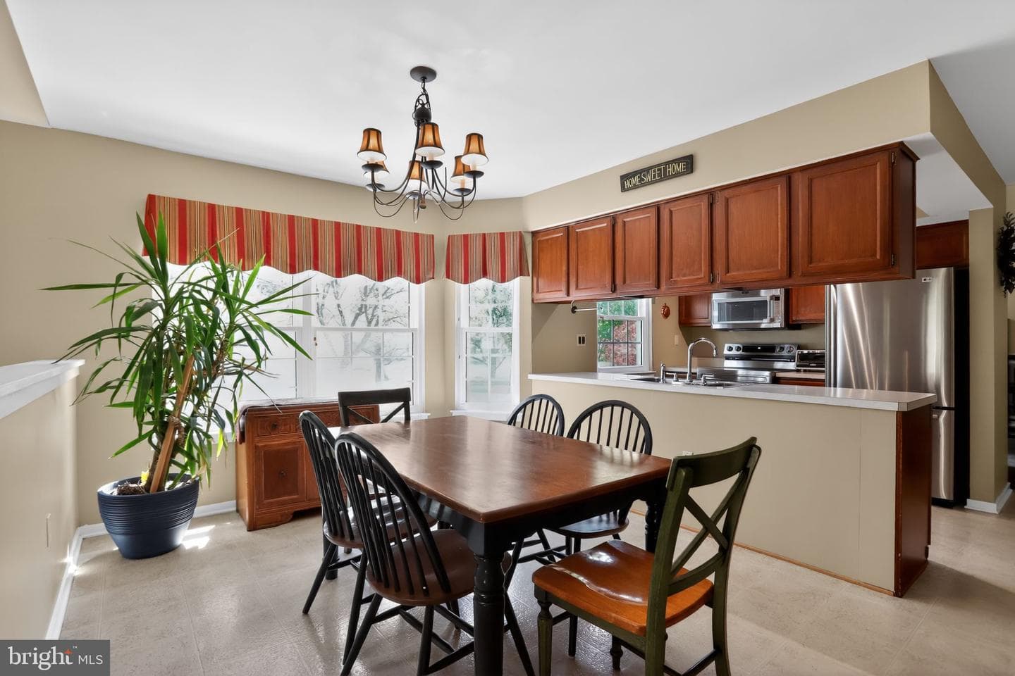 102 Grouse Court photo 5