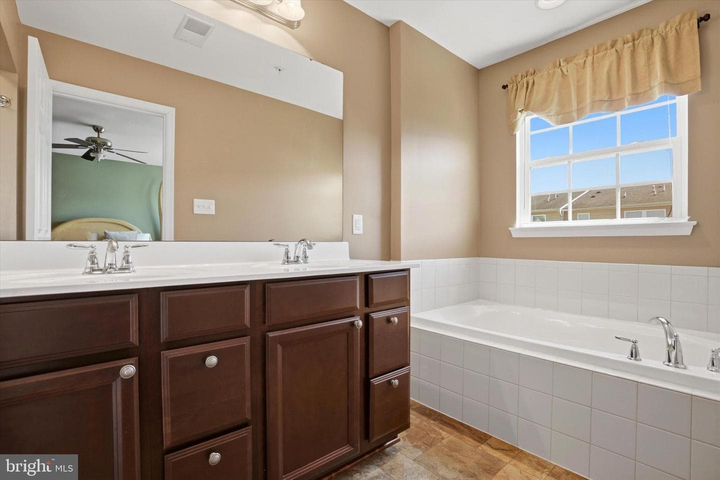 111 Sandpiper Court photo 14