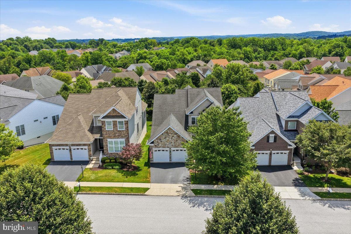 461 Peters Way photo 38