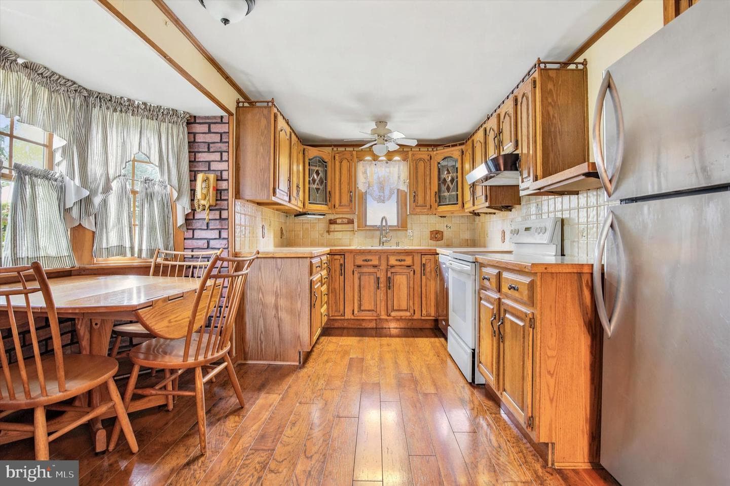 416 Exton Road photo 4