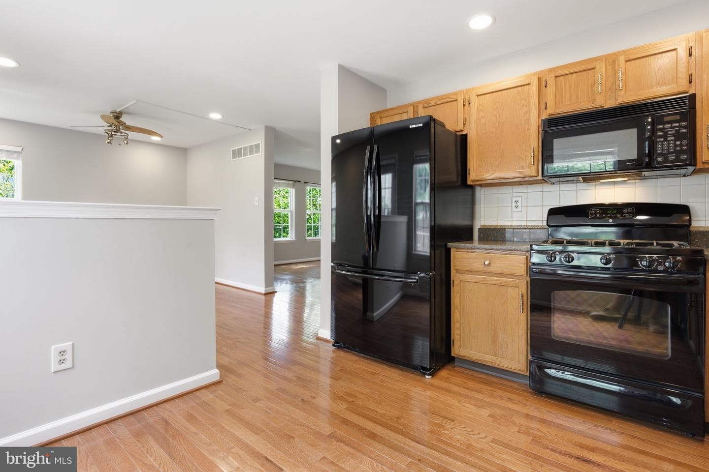 55 Windsor Place photo 26