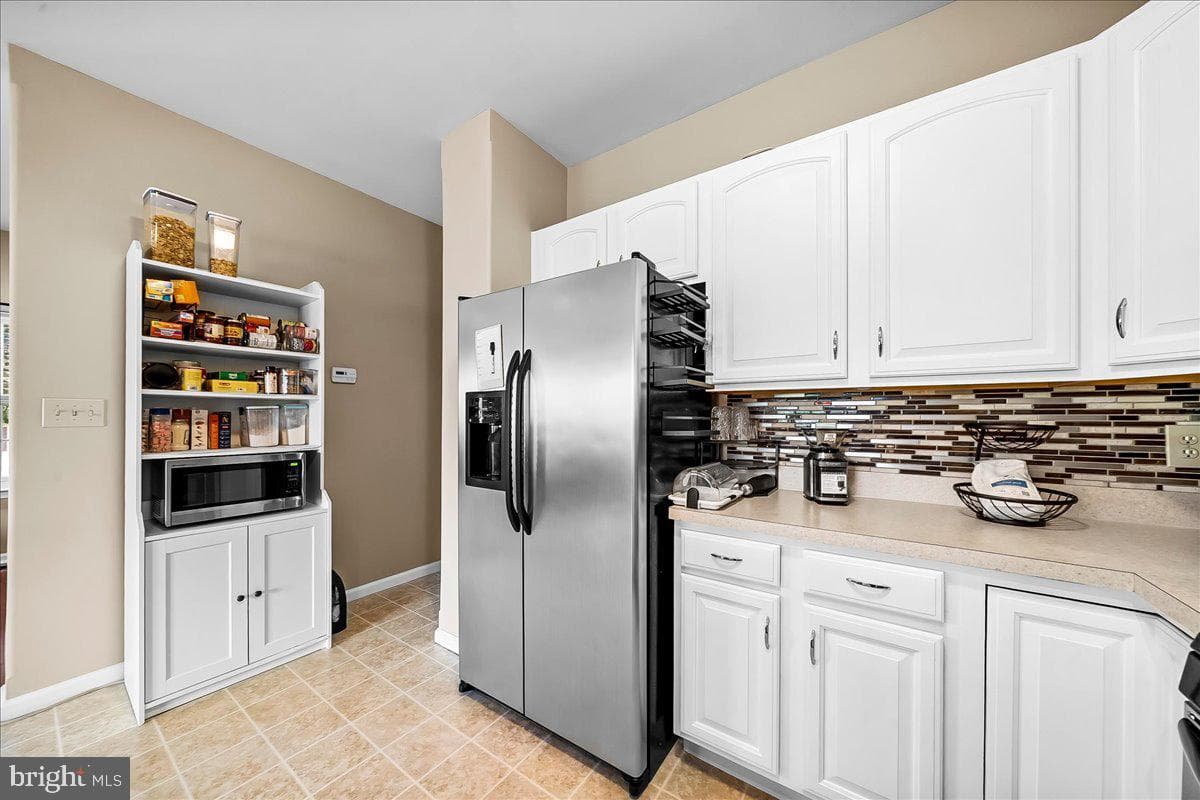 4001 Sarah Court photo 14