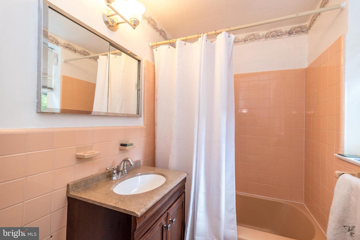 139 Kingston Road photo 24