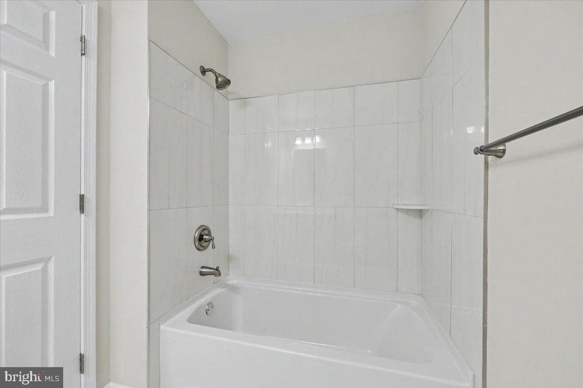 408 Aqueduct Drive photo 20